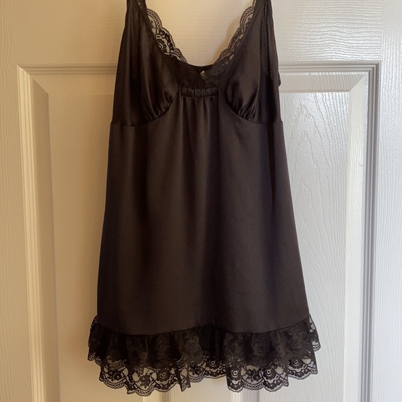Victoria Secret Silk Cami - Picture 2 of 6